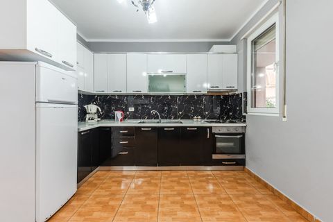 Fully-equipped kitchen