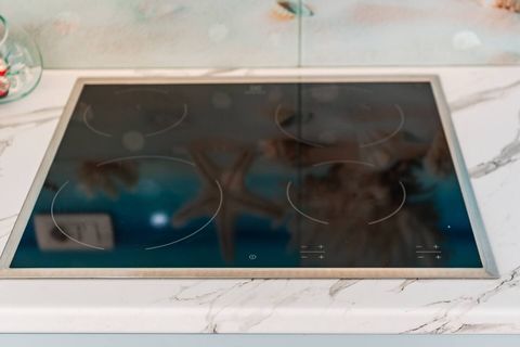 Fully-equipped kitchen details