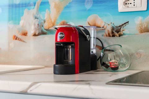 Fully-equipped kitchen details