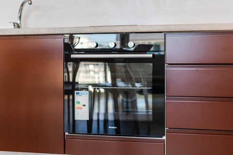 Fully-equipped kitchen details