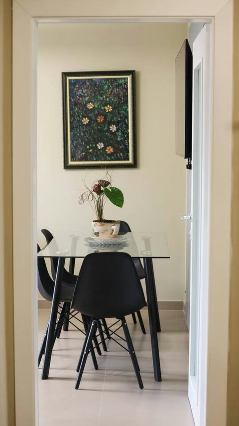 Dining area details