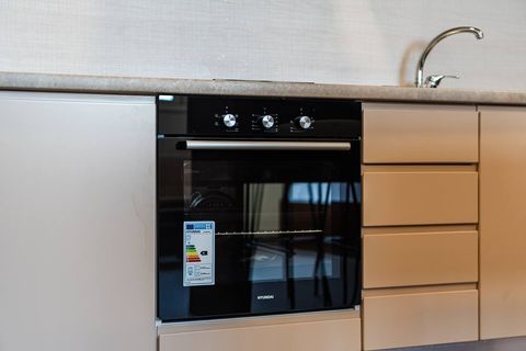 Fully-equipped kitchen details