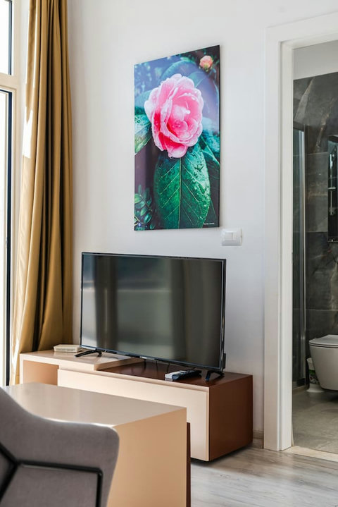 Living room and bedroom of the studio details