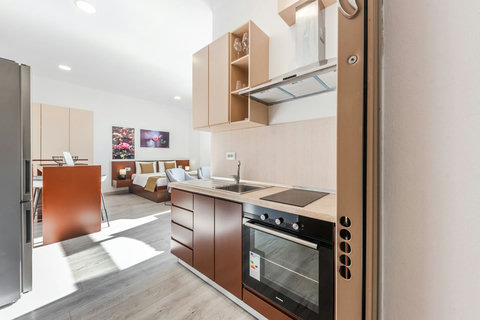 Fully-equipped kitchen