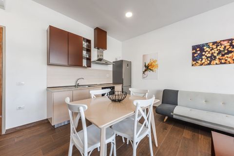 Dining area and fully-equipped kitchen