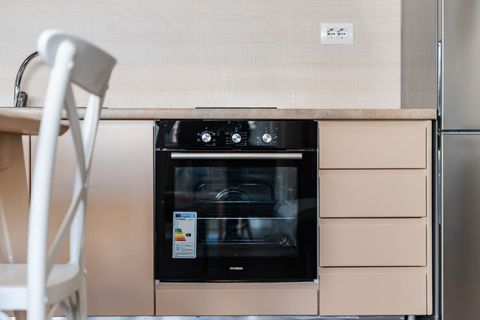 Fully-equipped kitchen details