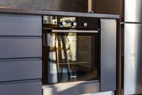 Fully-equipped kitchen details