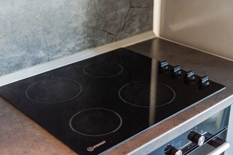 Fully-equipped kitchen details