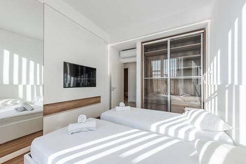 Bedroom 2 with 2 single beds