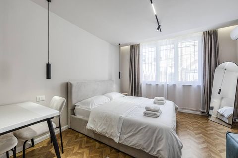 Bedroom with a double bed