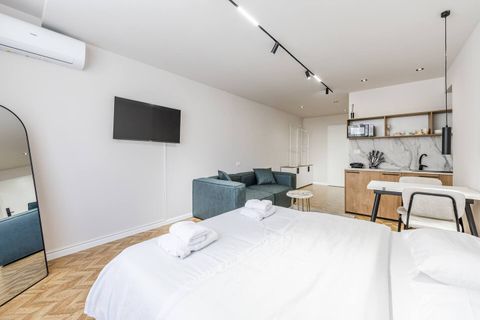 Bedroom with a double bed