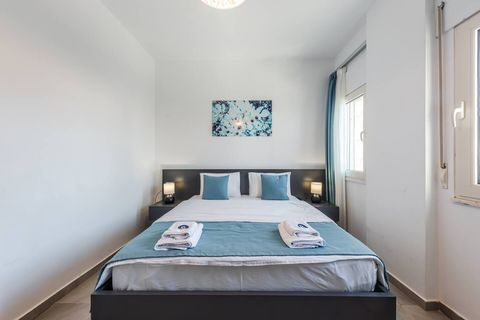 Bedroom with a double bed