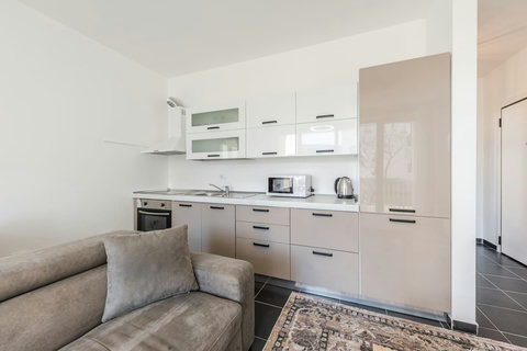 Fully-equipped kitchen