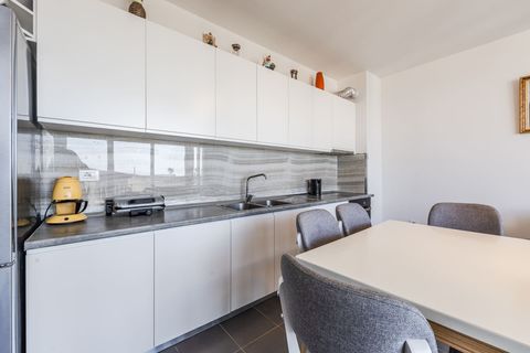 Fully-equipped kitchen