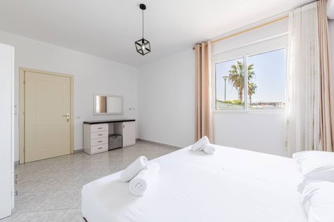 Bedroom with a double bed