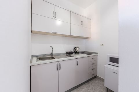 Fully-equipped kitchen