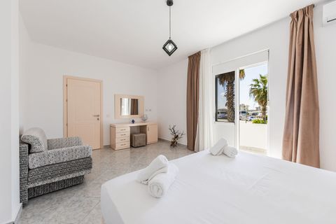 Bedroom with a double bed