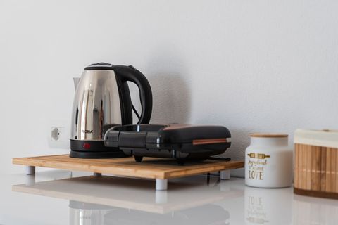 Fully-equipped kitchen details