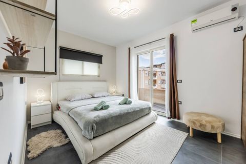 Bedroom with a double bed