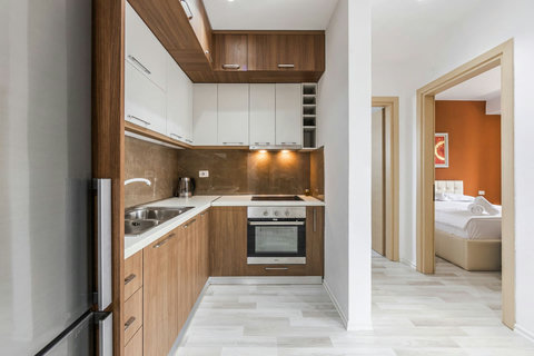 Fully-equipped kitchen