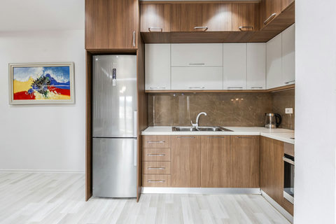 Fully-equipped kitchen