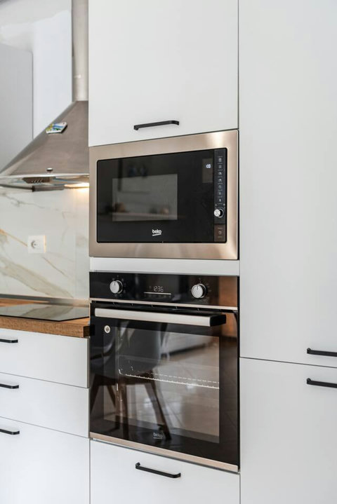 Fully-equipped kitchen details