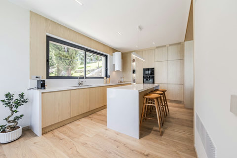 Fully-equipped kitchen