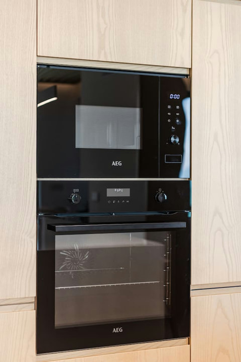 Fully-equipped kitchen details