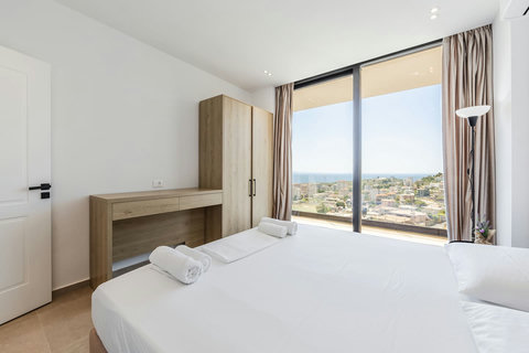 Bedroom with a double bed