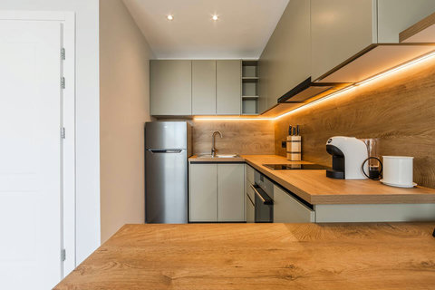 Fully-equipped kitchen