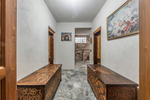 Bedroom 1 Walk-in wardrobe