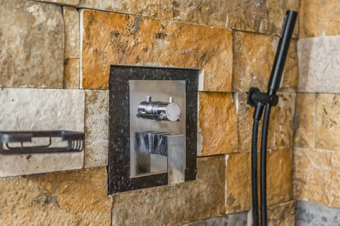 Bathroom 3 details (Ensuite to bedroom 2)