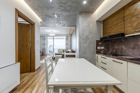 Fully-equipped kitchen