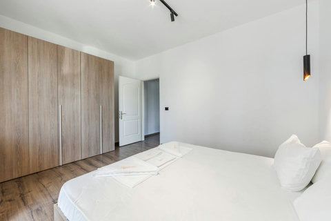 Bedroom with a double bed