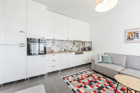 Fully-equipped kitchen