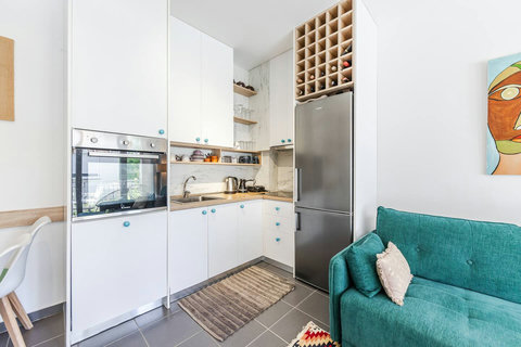 Fully-equipped kitchen