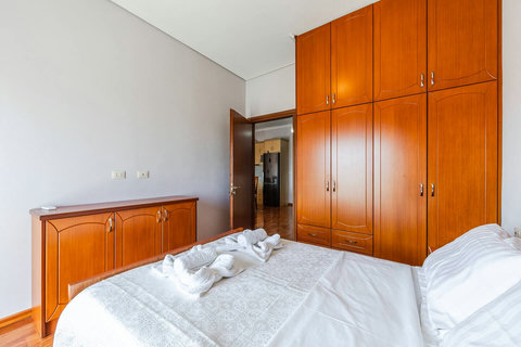 Bedroom with a double bed