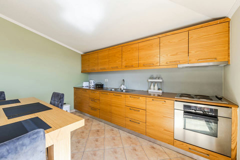 Fully-equipped kitchen