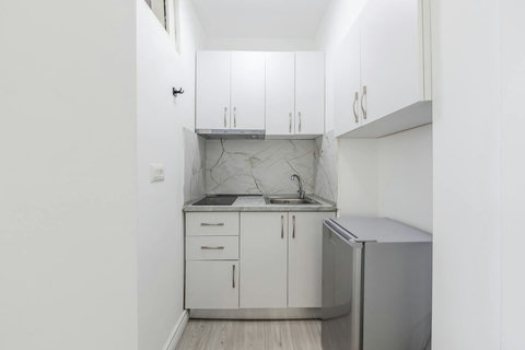 Fully-equipped kitchen