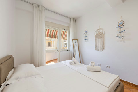 Bedroom with a double bed