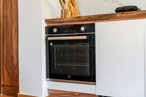 Fully-equipped kitchen details