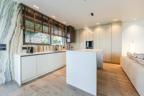 Fully-equipped kitchen