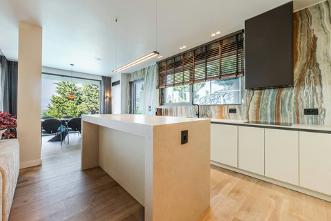 Fully-equipped kitchen