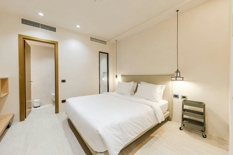 Bedroom 7 with a double bed (ground floor)