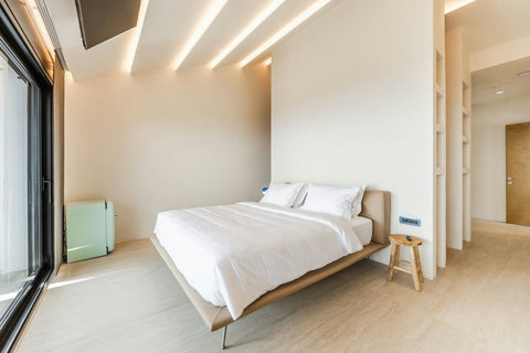 Bedroom 2 with a double bed (first floor)