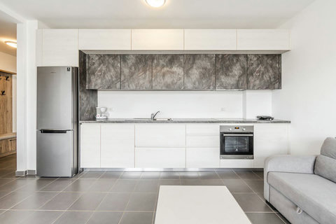 Fully-equipped kitchen