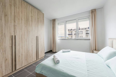 Bedroom with a double bed