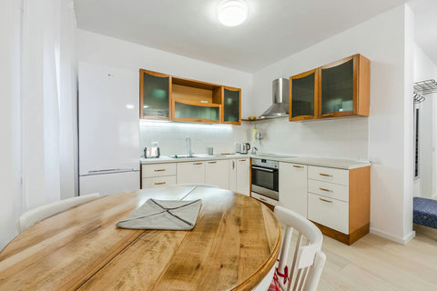 Fully-equipped kitchen