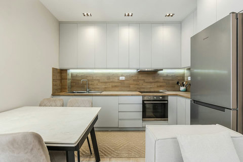 Fully-equipped kitchen