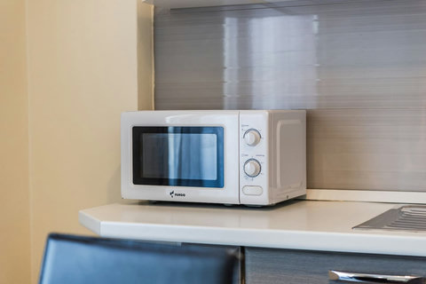 Fully-equipped kitchen details